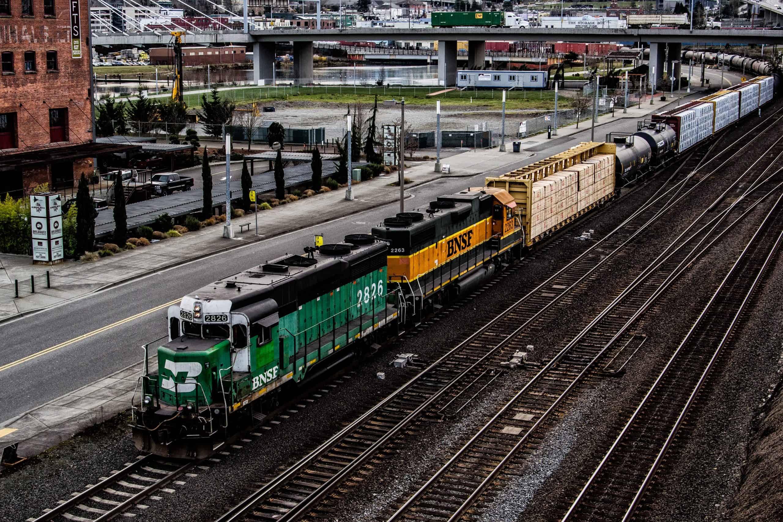 cargo train BNSF